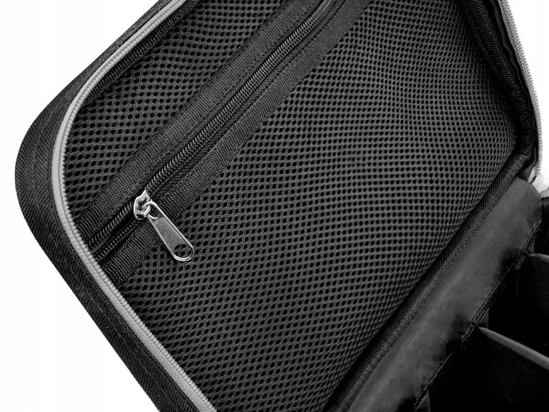 32f8769de13bda2608f80d911d0efb53