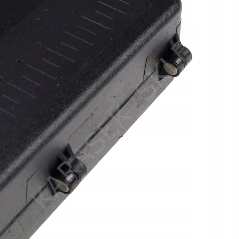 FL pudełko na przypony karpiowe Method Feeder